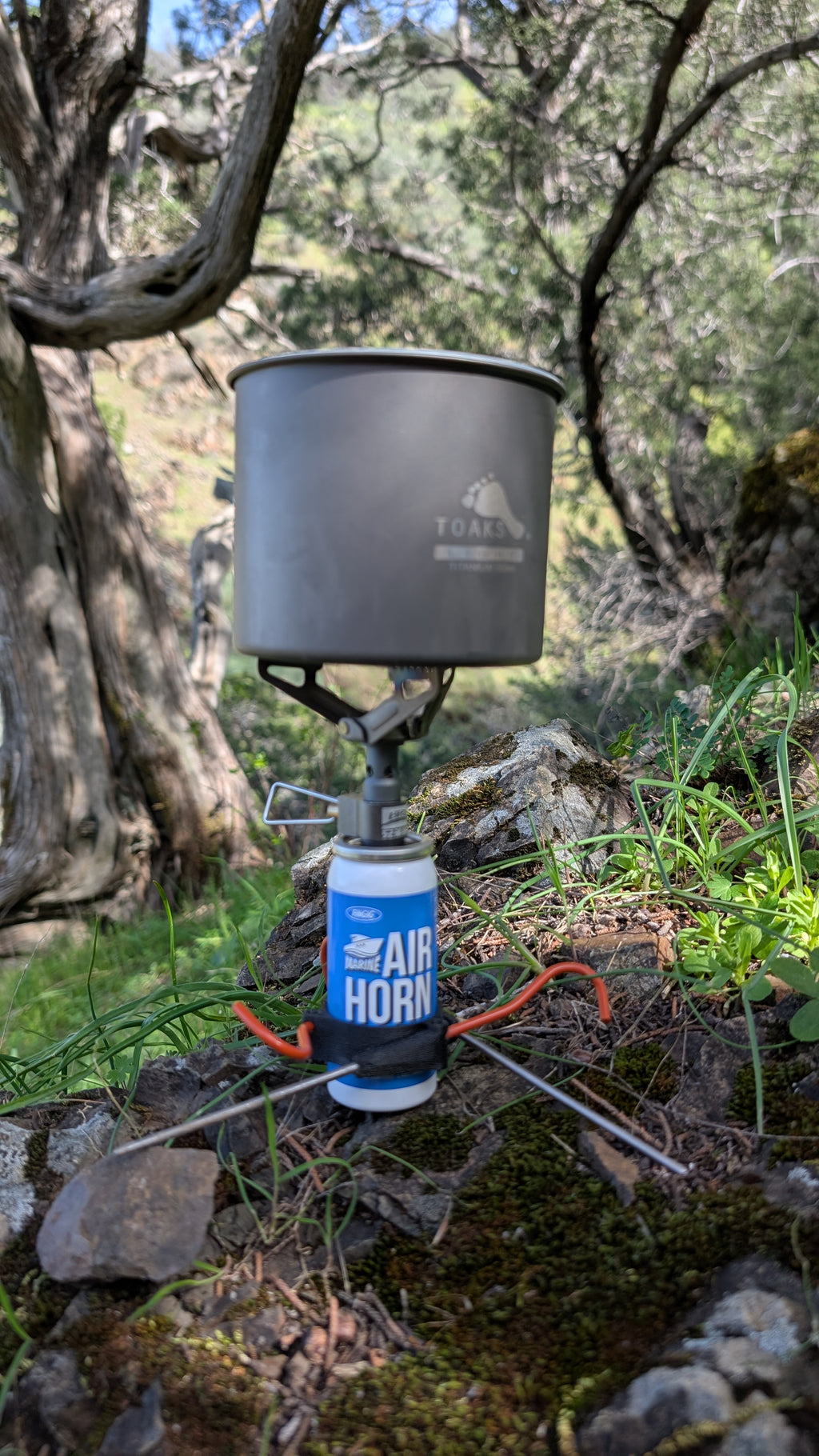 StoveBug Stake - Ultralight Air Horn Canister Stove Support in Carbon Fiber for Backpacking