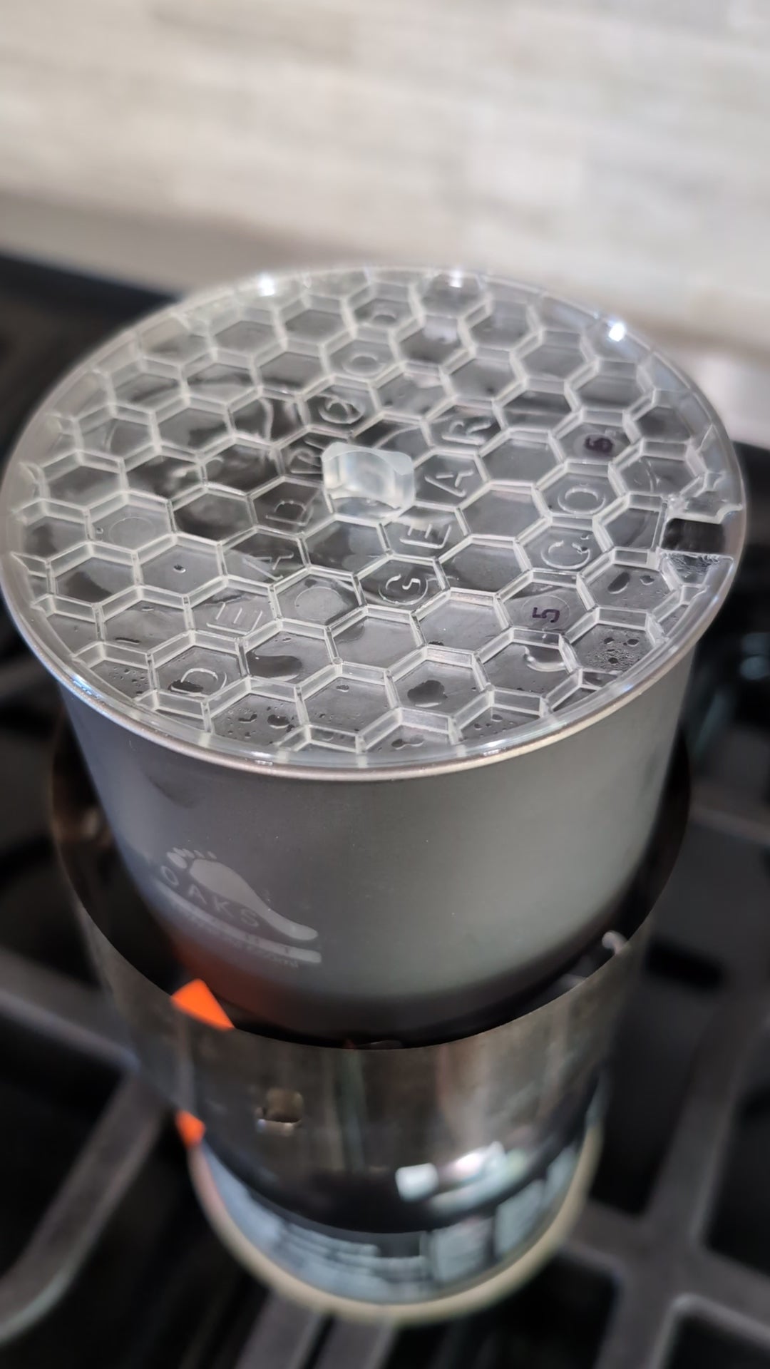 Beehive Pot Lid - Ultralight, Transparent Pot Lid for Backpacking